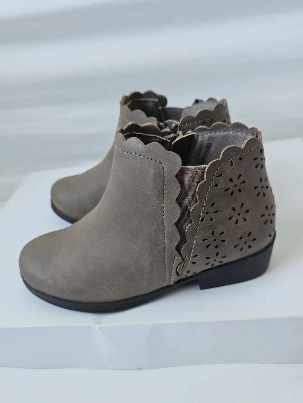 Thereabouts Girls TH PIMA Brown Ankle Boots Size 12M - NIB